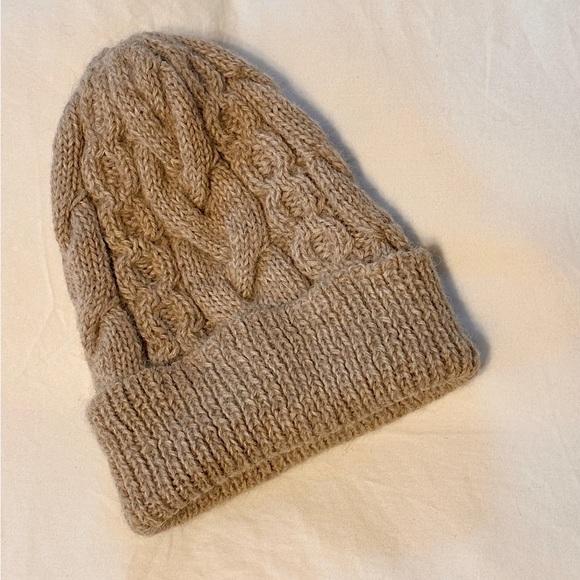 New Soft Fair Trade Handmade Peruvian Wool Winter Ski Snow Hat Cable Knit Small - Picture 1 of 6